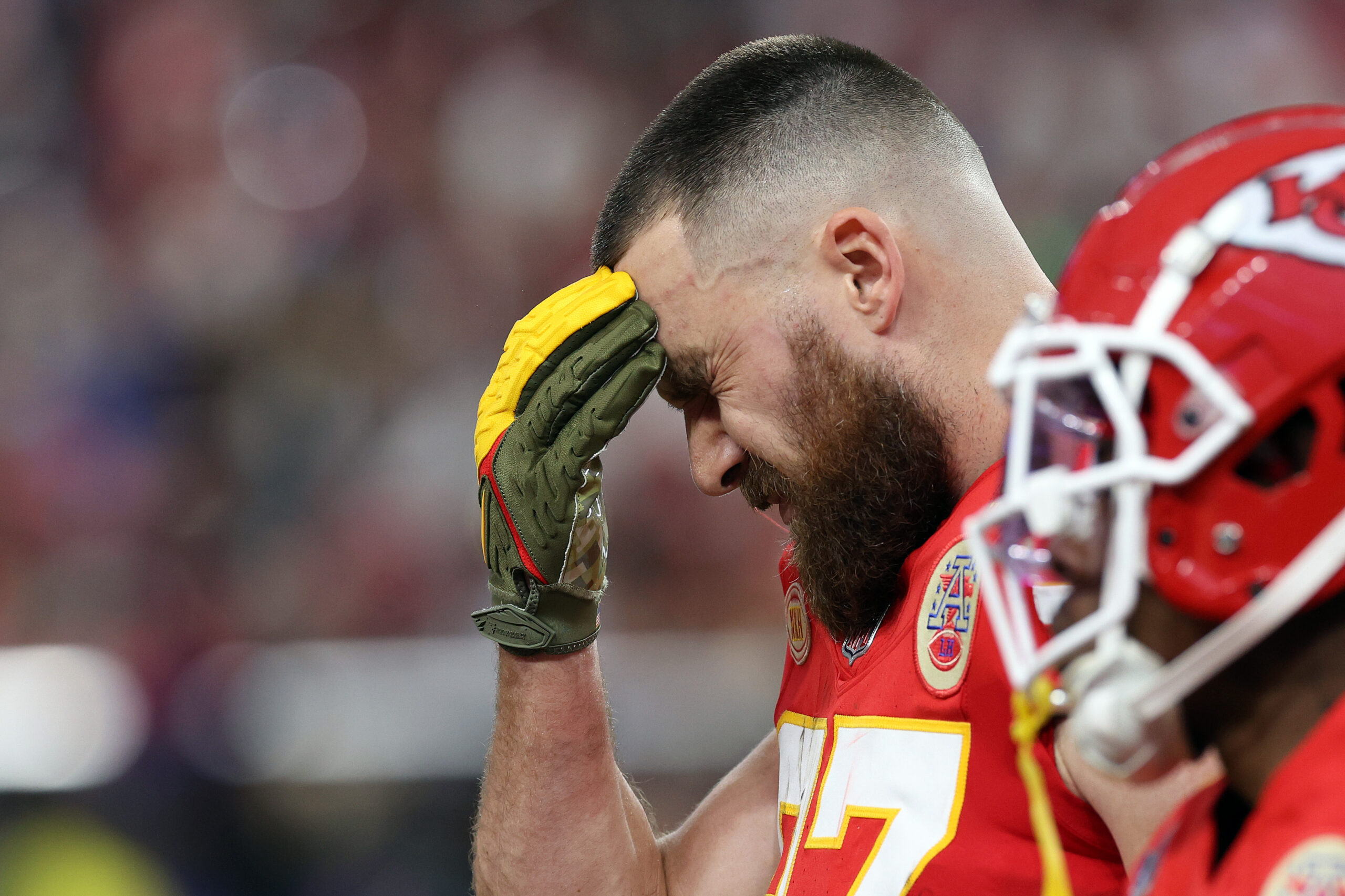 Travis Kelce obtient une étiquette amusante de Nickelodeon pendant la mi-temps désagréable du Super Bowl